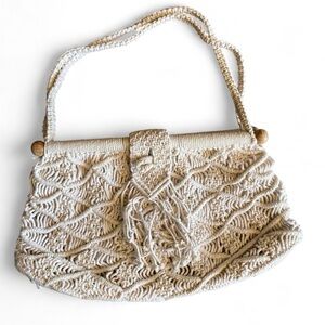 Vintage 60’s Handcrafted Cream Macramé crochet Shoulder Bag